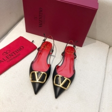 Valentino flat shoes